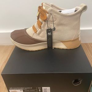Sorel X Calia out n about boot